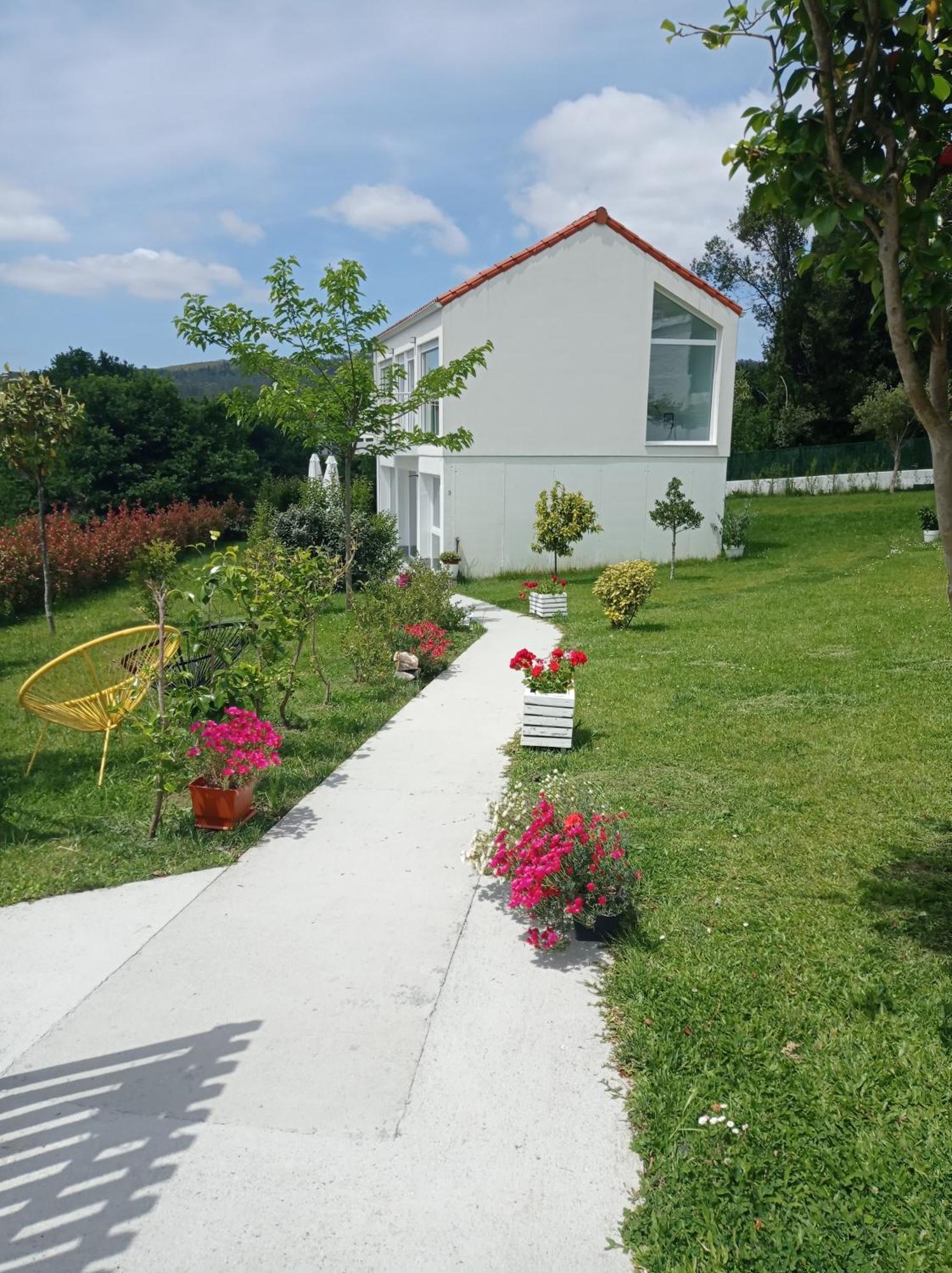Casas Turisticas Lar Jardin - Parking Privado 산티아고데콤포스텔라 외부 사진